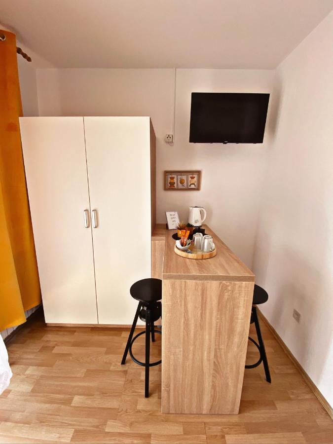 Hotel The Manzoni Family 5 Punat Exterior foto